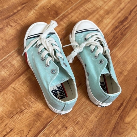 Girls Pro-Keds Sneakers - Picture 4 of 7